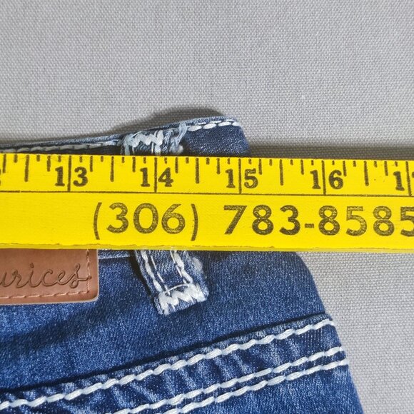 Maurices jeans women's size 5/6 ink blue colour Low rise Boot cut Embroidered - Picture 10 of 14